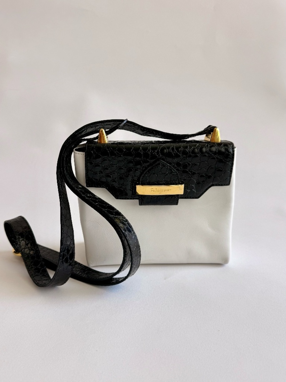 Vintage Salvatore Ferragamo Black & White Leather Crossbody Bag – Made in Italy